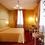 Szálloda Castello 3*