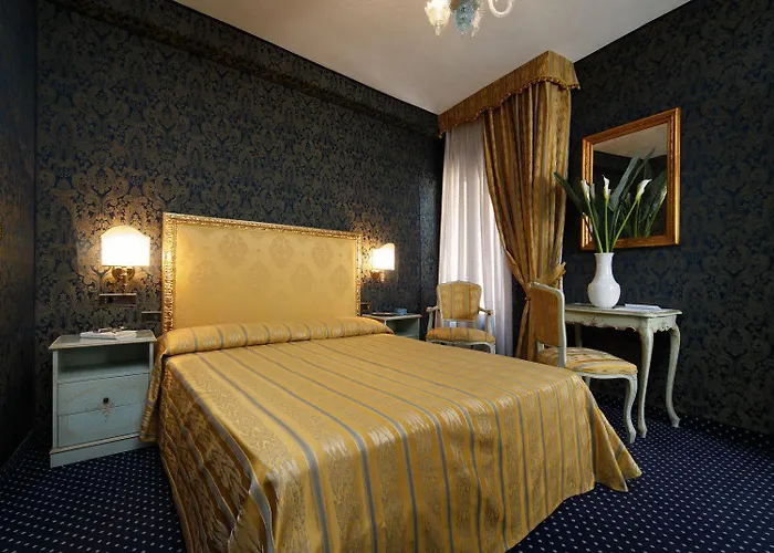 Отель Castello 3*