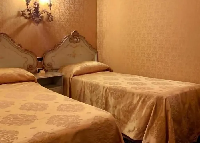 Отель Castello 3*