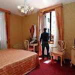 Szálloda Castello 3*