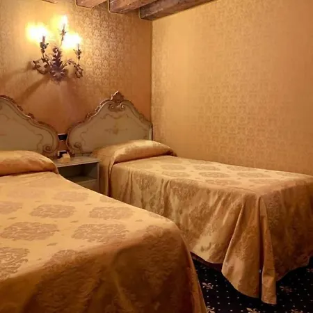 Hotel Castello 3*